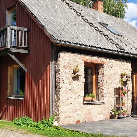 Majiga Istaba Ar Balkonu Un Vannasistaba, Bezmaksas Velo Noma Iecava Exterior photo
